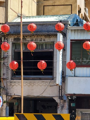 10905成功路黃先生樓梯酒吧整修及裝潢工程